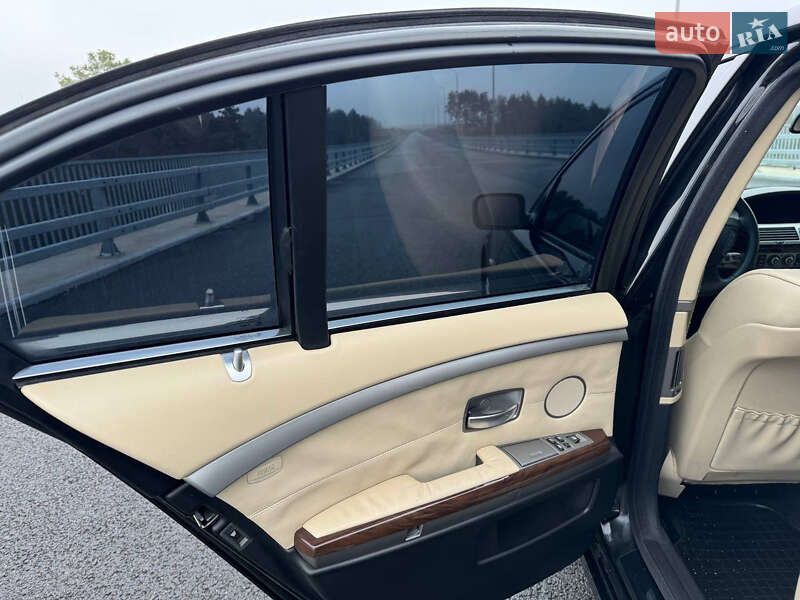 Седан BMW 7 Series 2005 в Смыге фото 28 Седан BMW 7 Series 2005 в Смыге
