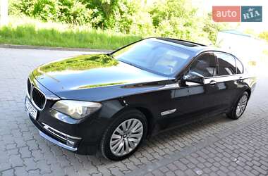 Седан BMW 7 Series 2010 в 