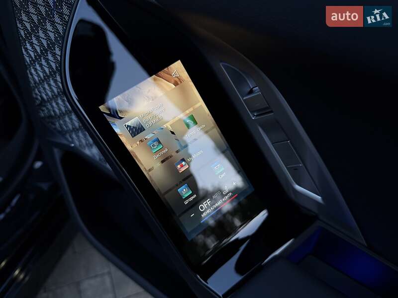 Седан BMW 7 Series 2024 в Киеве