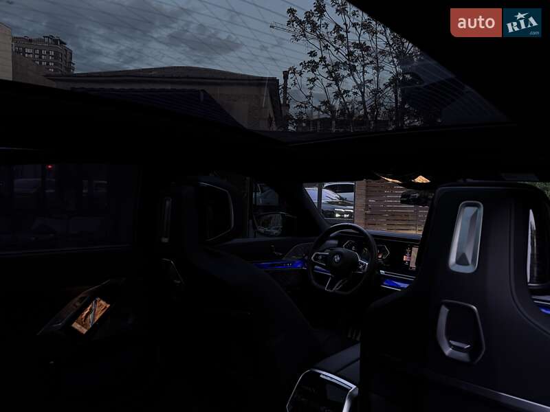 Седан BMW 7 Series 2024 в Киеве