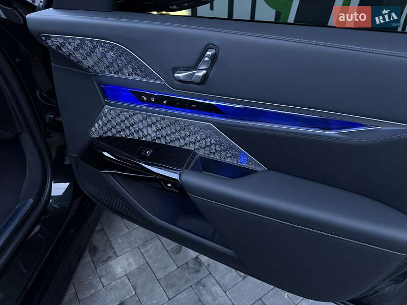 Седан BMW 7 Series 2024 в Киеве
