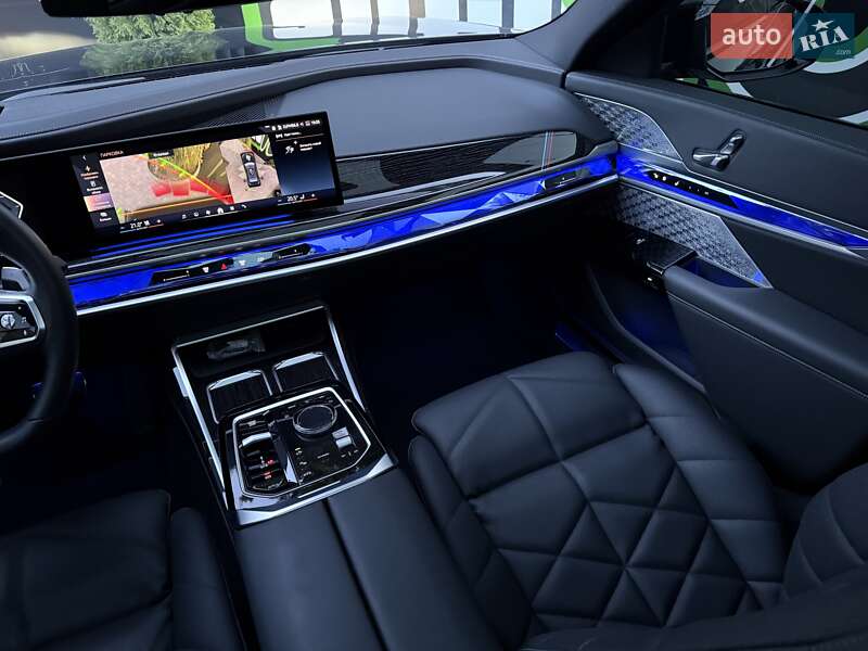 Седан BMW 7 Series 2024 в Киеве