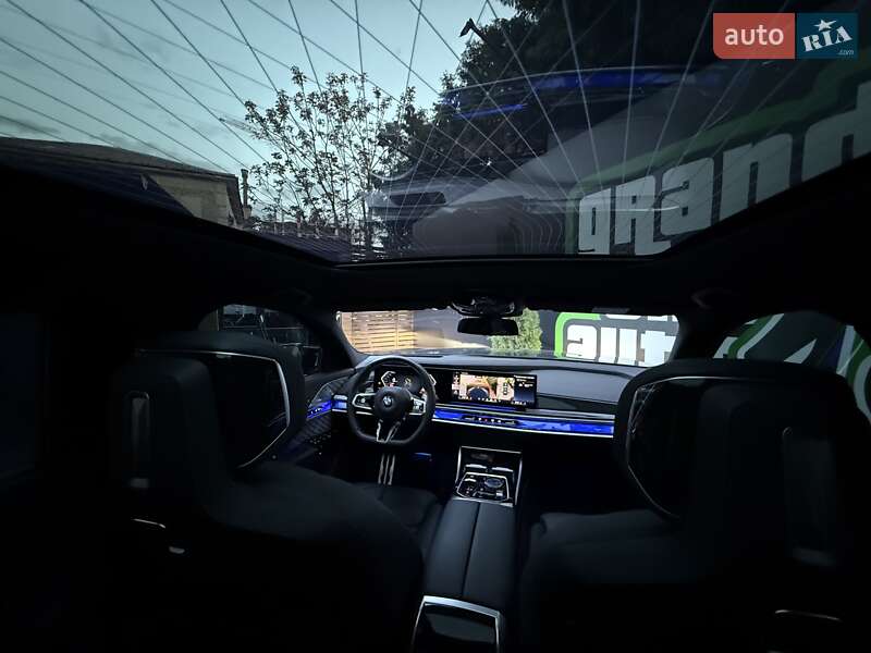 Седан BMW 7 Series 2024 в Киеве