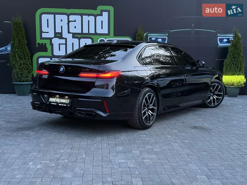 Седан BMW 7 Series 2024 в Киеве