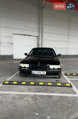 Седан BMW 7 Series 1999 в Ровно
