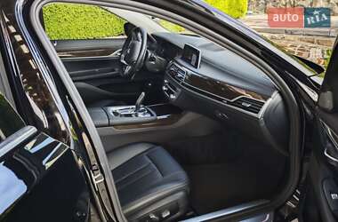 Седан BMW 7 Series 2018 в 