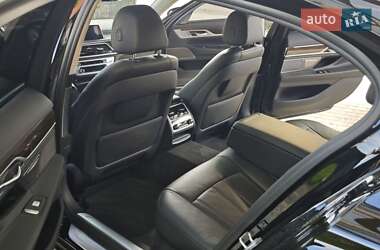 Седан BMW 7 Series 2018 в 