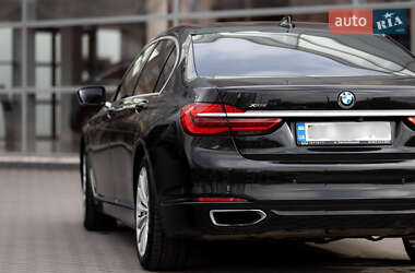 Седан BMW 7 Series 2018 в 