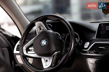 Седан BMW 7 Series 2018 в 