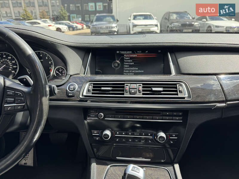 Седан BMW 7 Series 2013 в Киеве