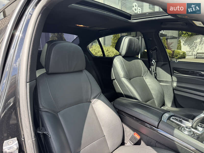 Седан BMW 7 Series 2013 в Киеве