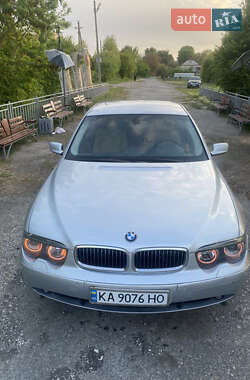 Седан BMW 7 Series 2002 в Кореці