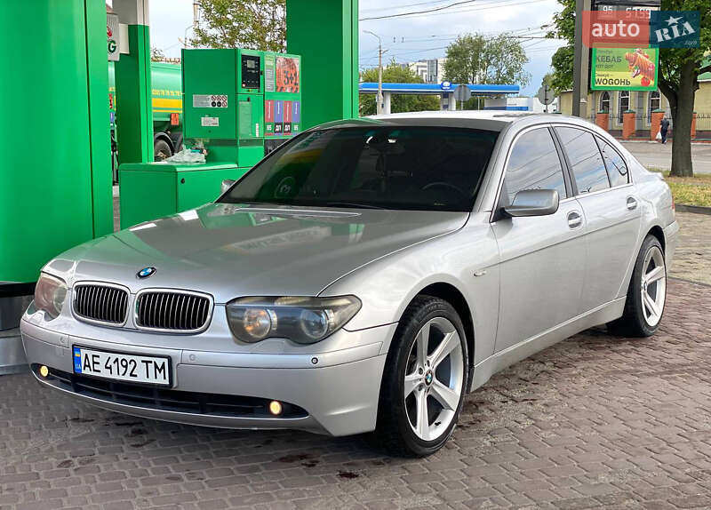 Седан BMW 7 Series 2001 в 