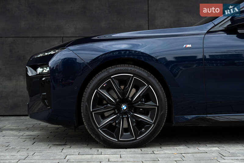 Седан BMW 7 Series 2023 в Киеве