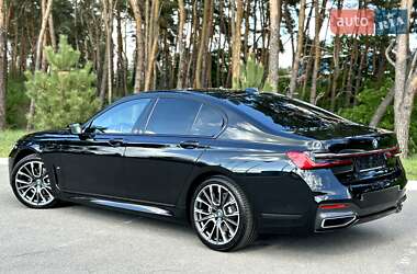 Седан BMW 7 Series 2022 в 