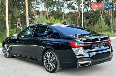 Седан BMW 7 Series 2022 в 