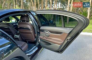 Седан BMW 7 Series 2022 в 