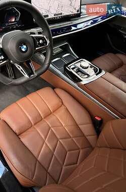Седан BMW 7 Series 2024 в 