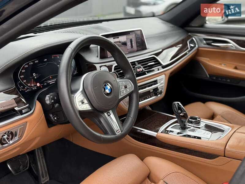 Седан BMW 7 Series 2019 в Києві