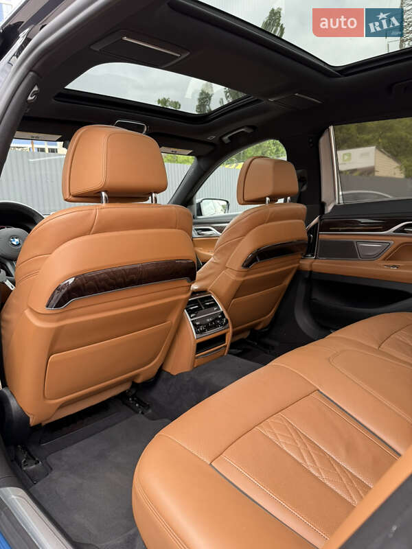 Седан BMW 7 Series 2019 в Києві