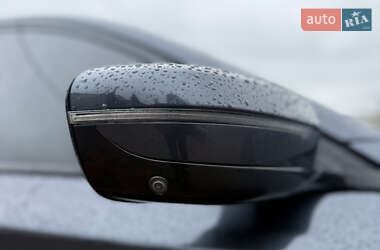 Седан BMW 7 Series 2015 в 