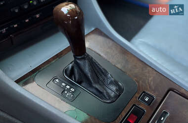 Седан BMW 7 Series 2000 в 