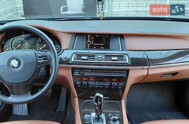 Седан BMW 7 Series 2012 в 