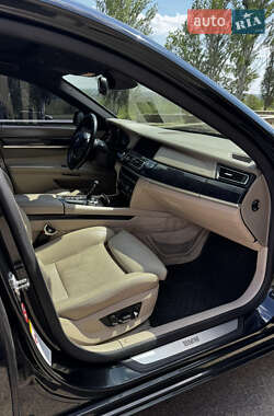Седан BMW 7 Series 2008 в 