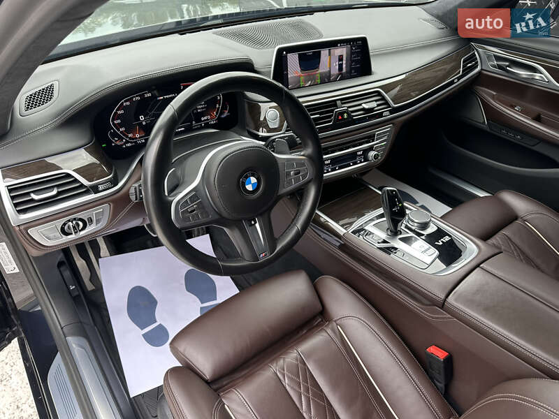 Седан BMW 7 Series 2021 в Киеве