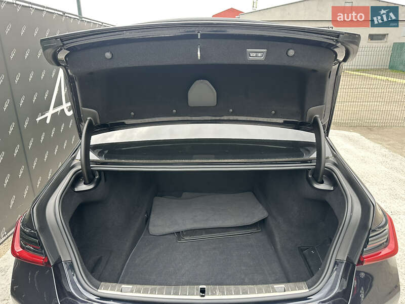 Седан BMW 7 Series 2021 в Киеве