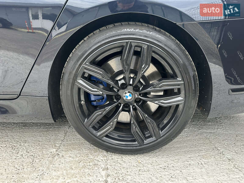 Седан BMW 7 Series 2021 в Киеве