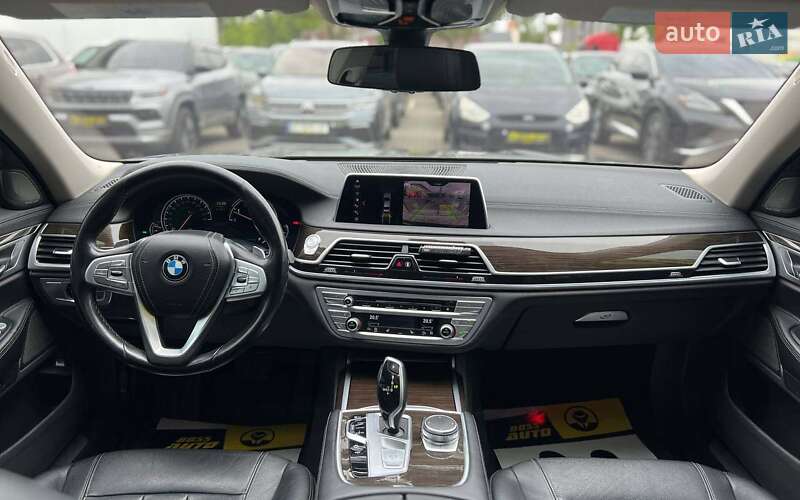 Седан BMW 7 Series 2019 в Івано-Франківську
