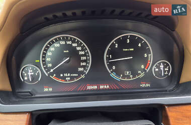 Седан BMW 7 Series 2012 в 