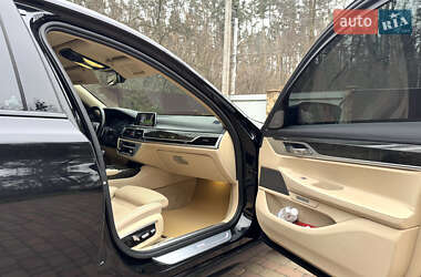 Седан BMW 7 Series 2016 в 