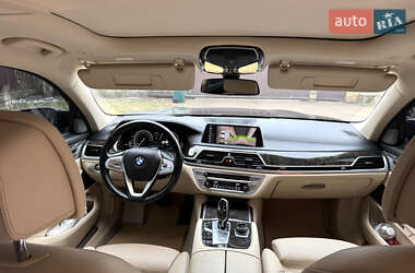 Седан BMW 7 Series 2016 в 