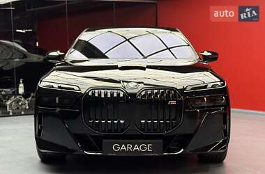 Седан BMW 7 Series 2024 в 