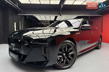 Седан BMW 7 Series 2024 в 