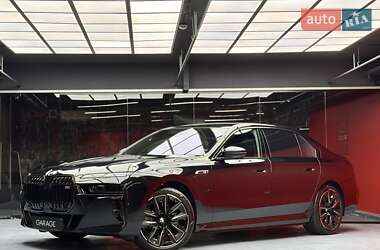 Седан BMW 7 Series 2024 в 