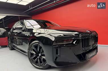 Седан BMW 7 Series 2024 в 