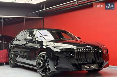 Седан BMW 7 Series 2024 в 