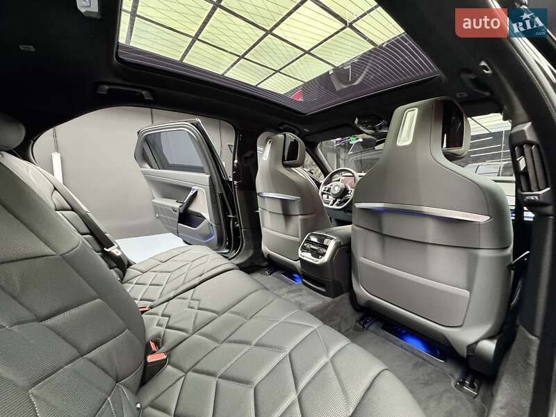 Седан BMW 7 Series 2024 в Києві