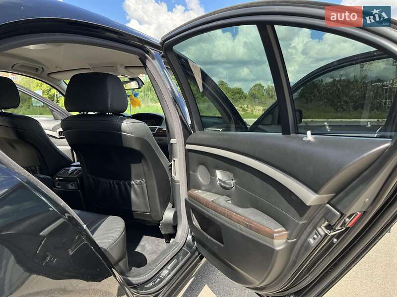 Седан BMW 7 Series 2008 в Чернігові