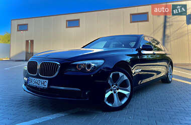 Седан BMW 7 Series 2010 в 