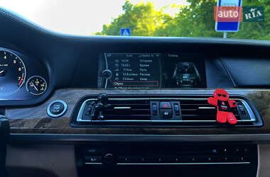 Седан BMW 7 Series 2010 в 