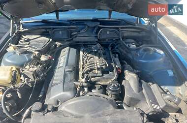 Седан BMW 7 Series 2000 в 