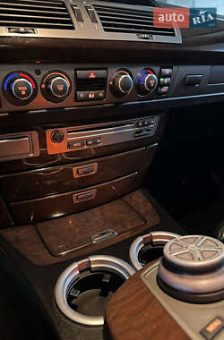 Седан BMW 7 Series 2007 в 