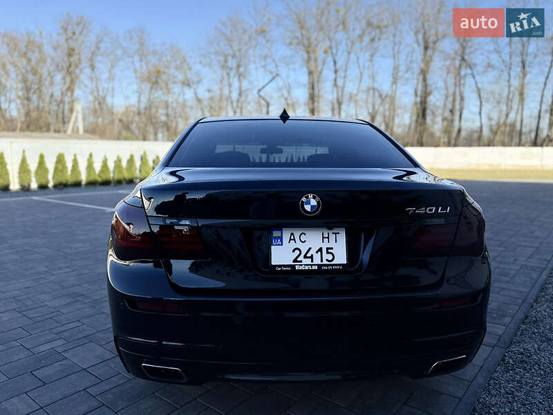 Седан BMW 7 Series 2013 в Луцке