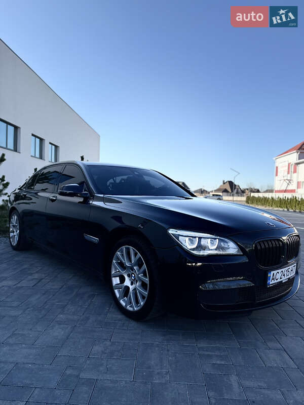 Седан BMW 7 Series 2013 в Луцке
