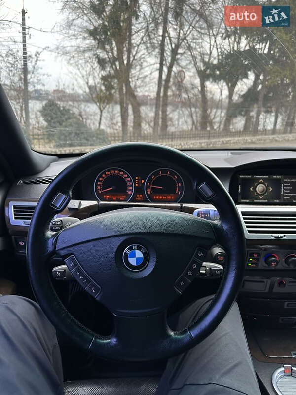 Седан BMW 7 Series 2003 в Тернополі