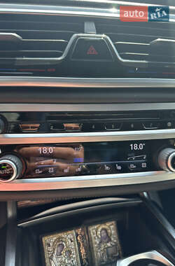 Седан BMW 7 Series 2017 в 